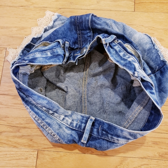 Free People High Rise Lace Hem Shorts 28 - Picture 2 of 7